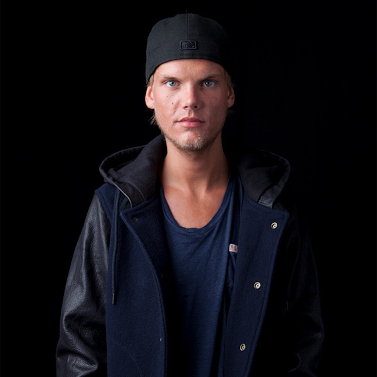 Inside The Pain That Plagued Avicii E Online